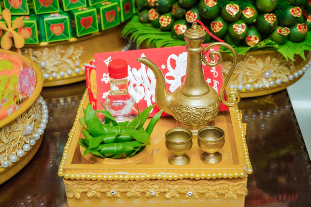 mam qua cuoi hoi goi 5 qua ket thap rong phung vip hoa tuoi 3