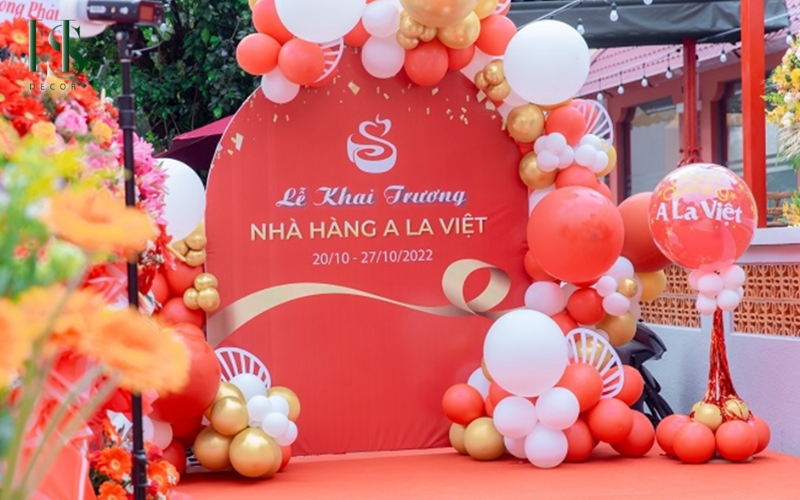 Thiết kế backdrop khai trương nhà hàng sang trọng