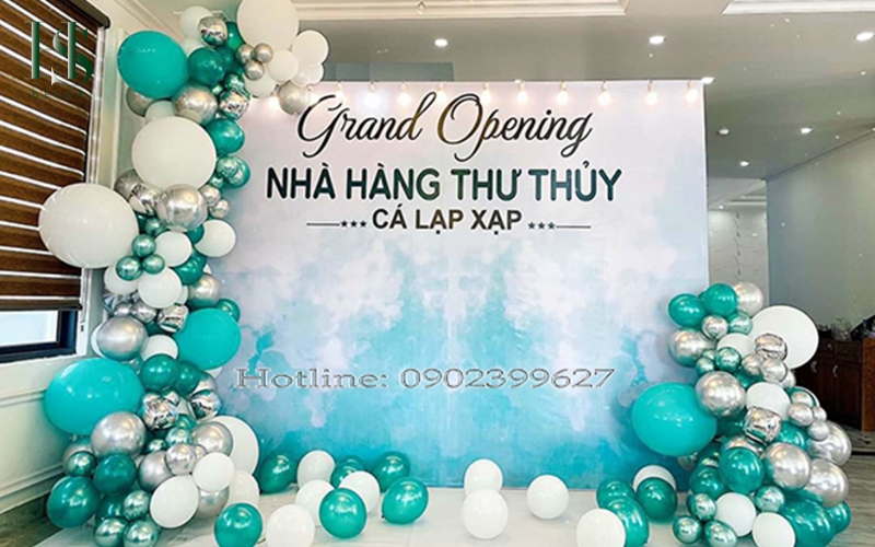 Thiết kế backdrop khai trương nhà hàng sang trọng