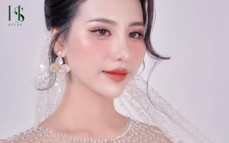 Dịch vụ makeup cô dâu chuyên nghiệp