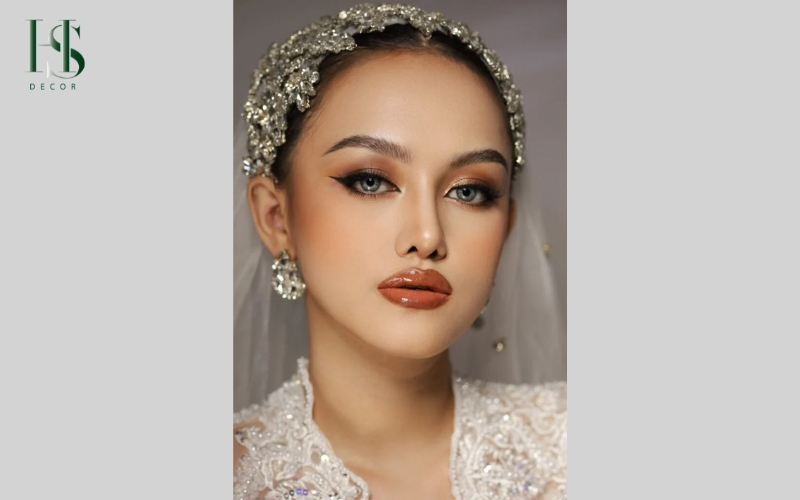 Dịch vụ makeup cô dâu chuyên nghiệp