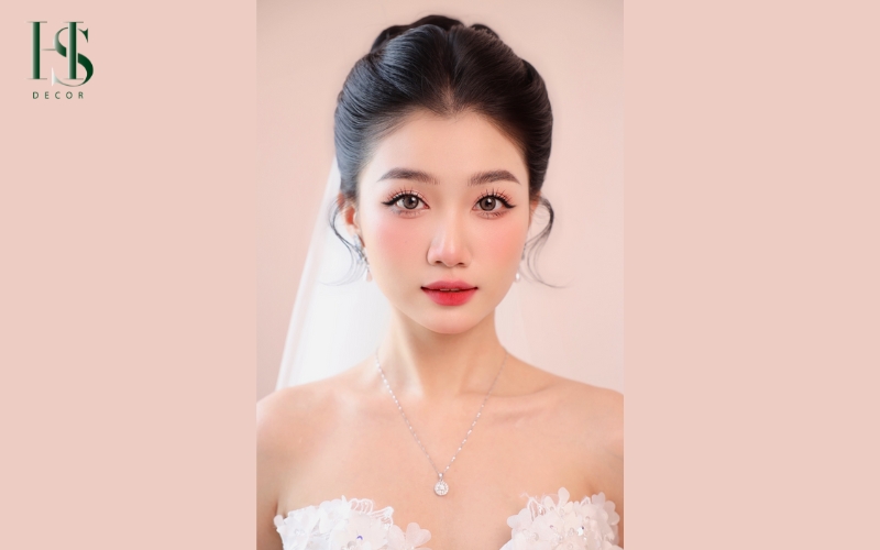 Dịch vụ makeup cô dâu chuyên nghiệp